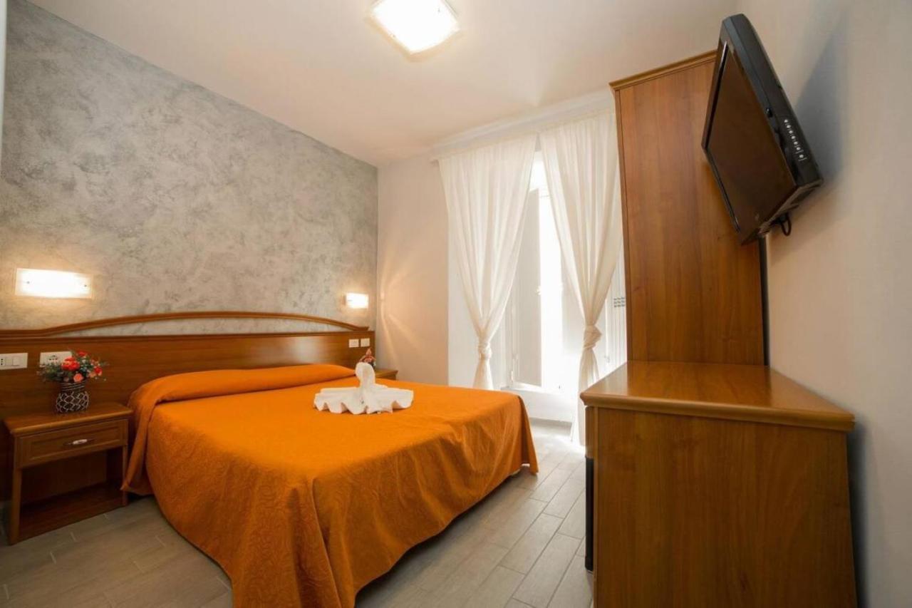 Parri Silton Hotel Róma Kültér fotó