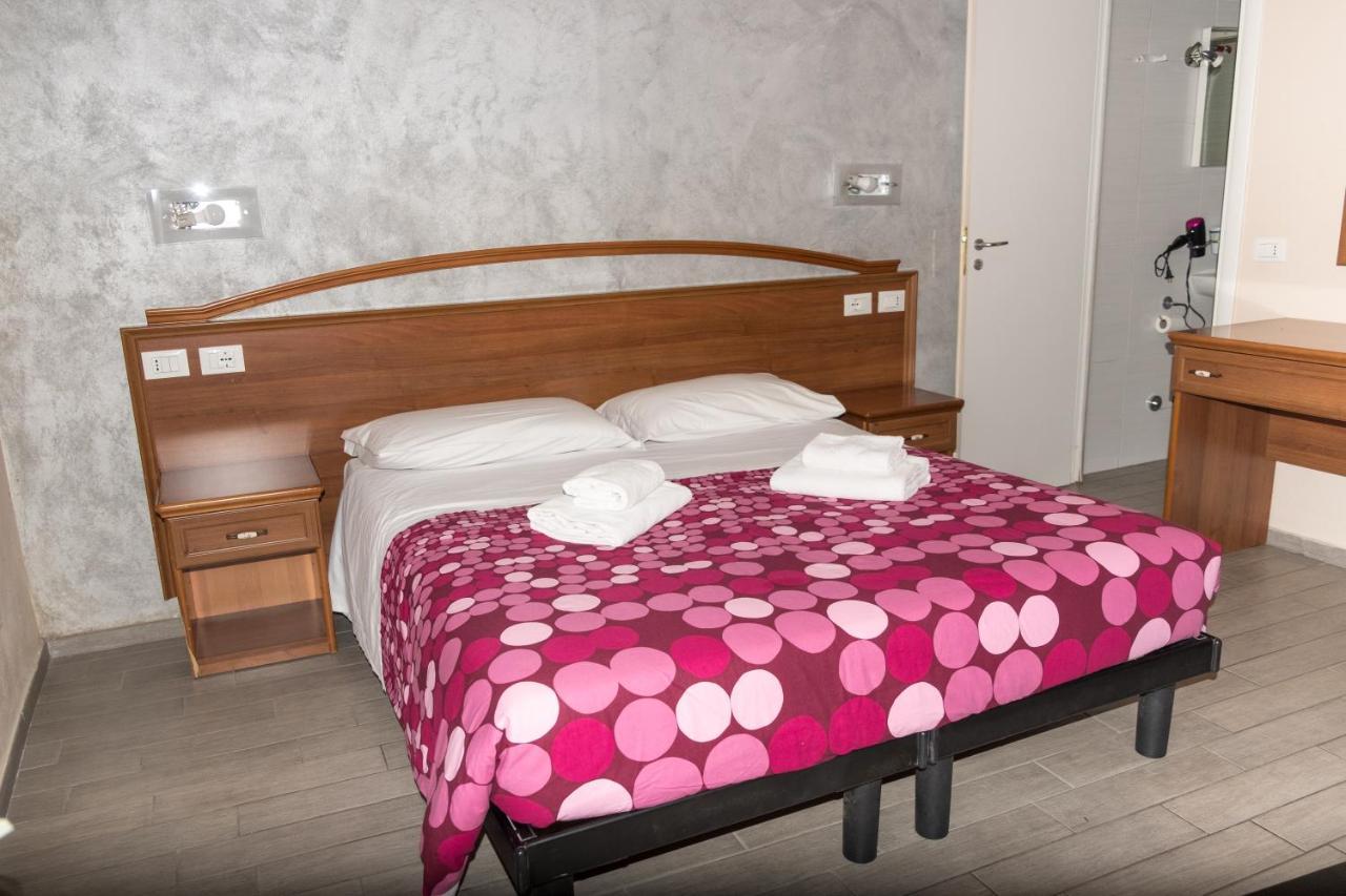 Parri Silton Hotel Róma Kültér fotó
