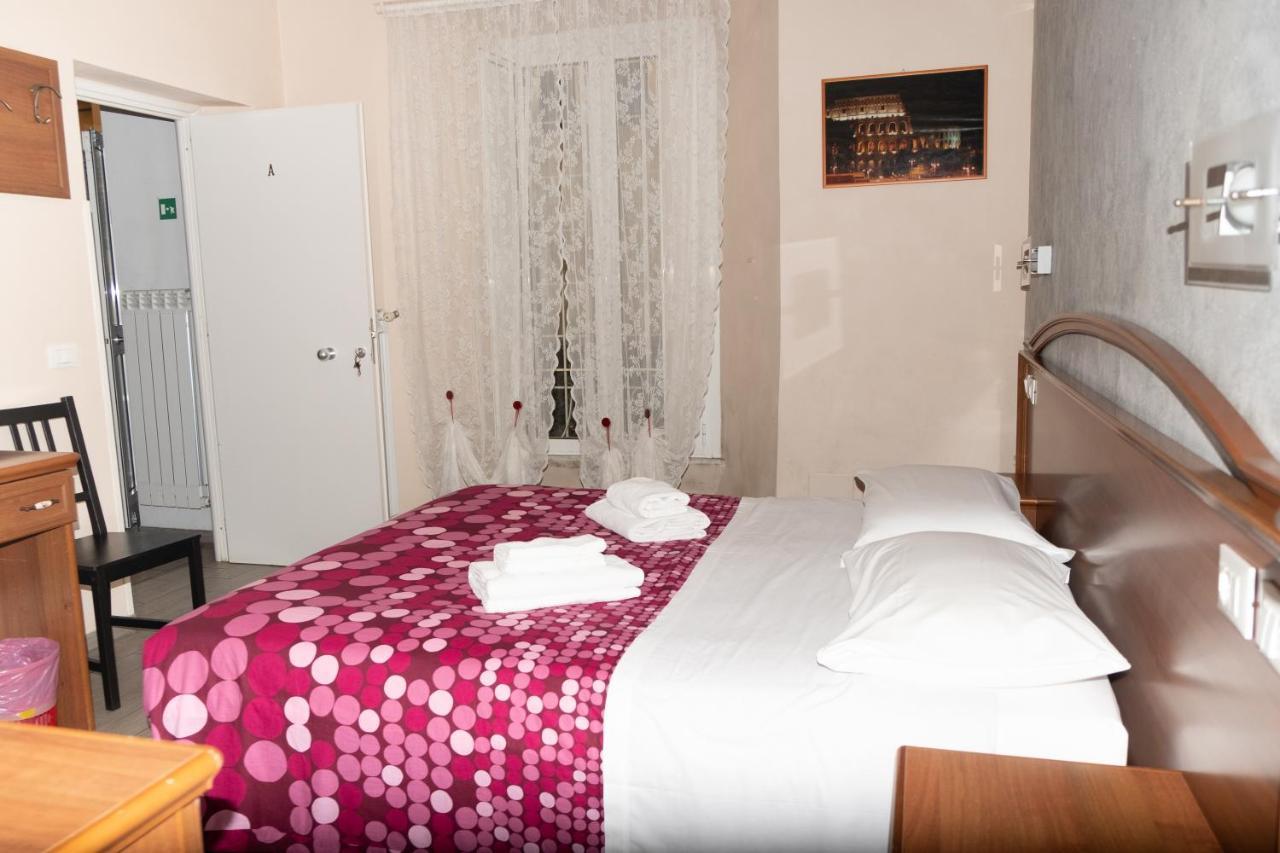 Parri Silton Hotel Róma Kültér fotó